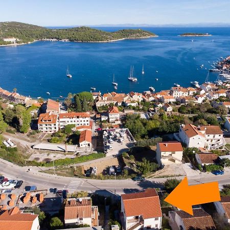 Apartments Jaksa Βις Εξωτερικό φωτογραφία