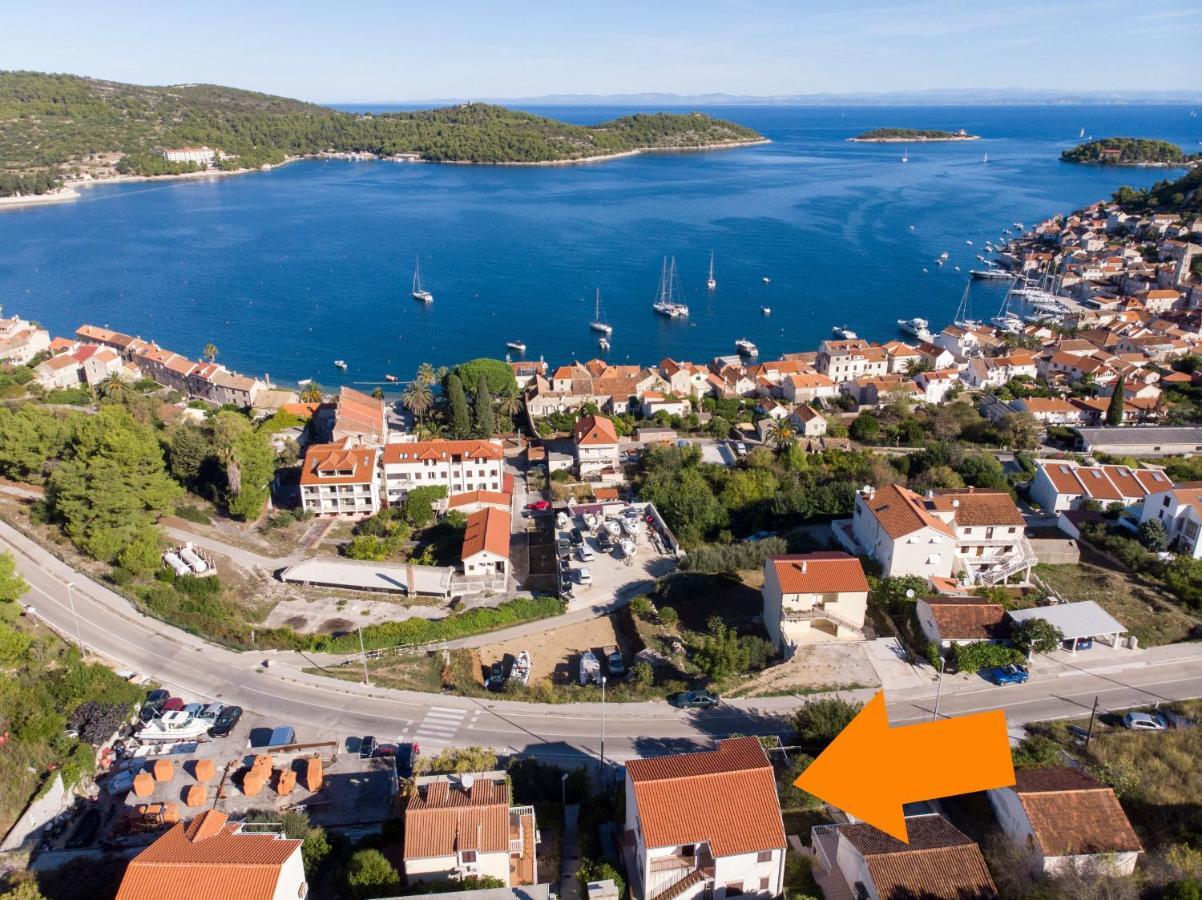Apartments Jaksa Βις Εξωτερικό φωτογραφία