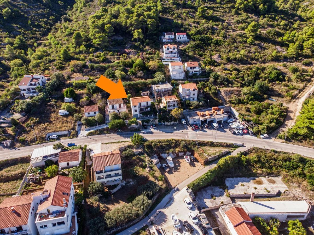 Apartments Jaksa Βις Εξωτερικό φωτογραφία