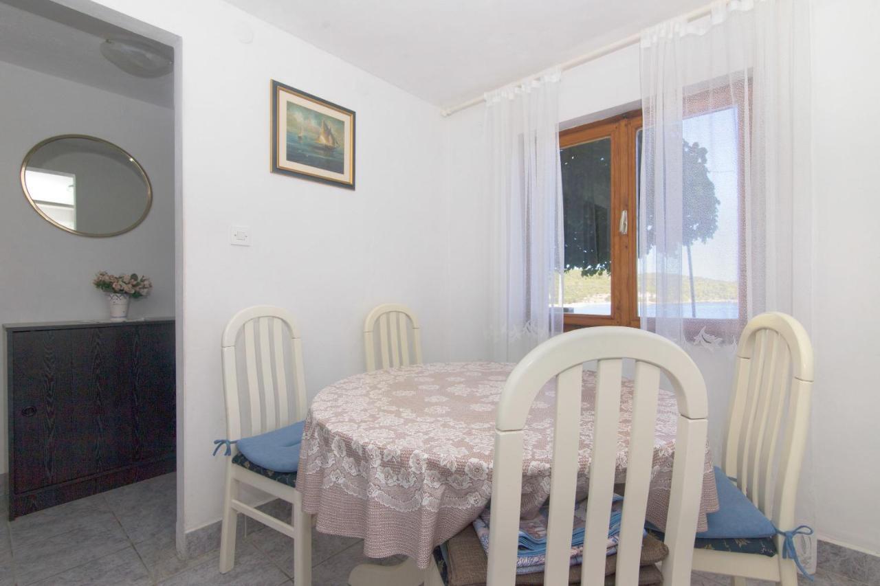 Apartments Jaksa Βις Εξωτερικό φωτογραφία